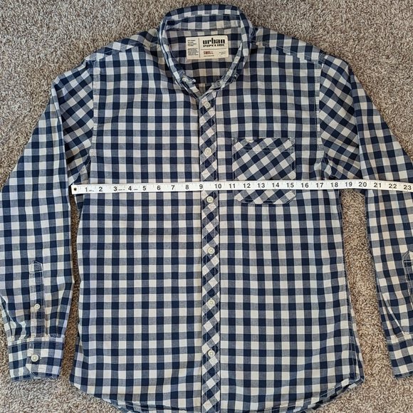 Urban Pipeline Button Down - Picture 4 of 6